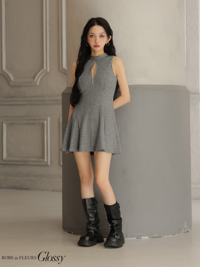 XSサイズあり】ラメニットハイネックノースリーブフレアミニキャバ