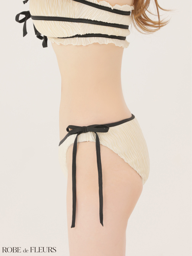 水着】Noir Ribbon Frill Swimwear（fm4904）【返品不可】