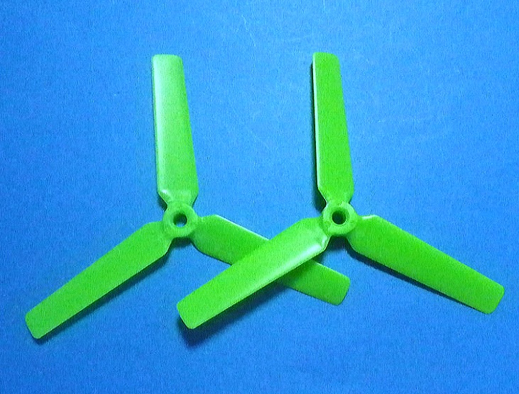 FC ５インチ３葉 緑色 ３Dプロペラ (正転) ２本入り