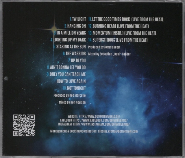 Out Of This World 「Out Of This World」美盤 Amazon.com: Out Of This World: CDs & Vinyl