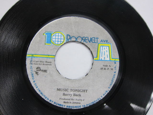 BARRY BACK / MUSIC TONIGHT / REVOLUTION/HERE I COME1986 RIDDIM / 10ROOSEVELT AVE