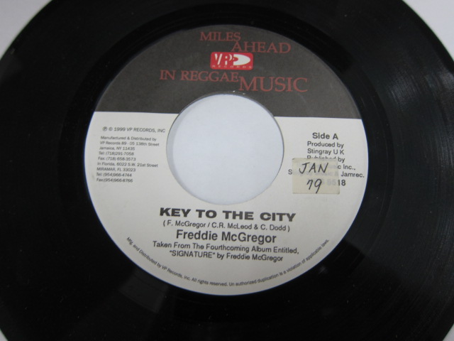 FREDDY McREGOR / Aside KEY TO THE CITY / Bside I SEE IT ON YOU / V.P. RECORDS