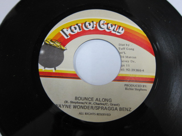 WAYNE WONDER & SPRAGGA BENZ / BOUNCE ALONG / POT  OF GOLD