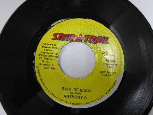 ANTHONY B / RAID DE BARN / HORLDING FARM RIDDIM / STAR TRAIL