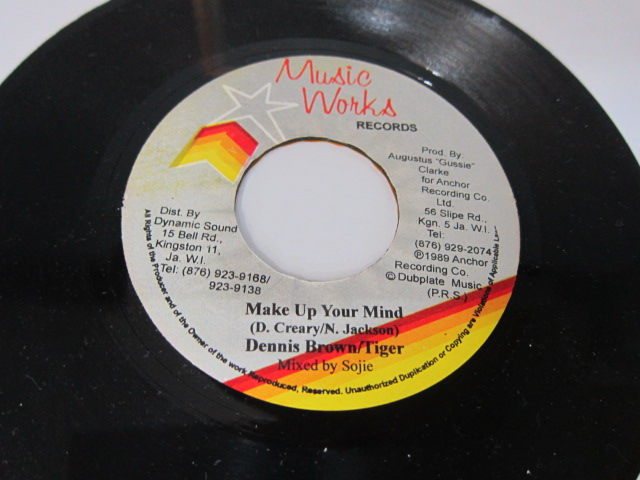 DENNIS BROWN & TIGER / MAKE UP YOUR MIND / MUSIC WORKS