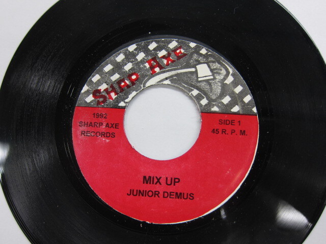 JUNIOR DEMUS / MIX UP / CARRY GO BRING COME RIDDIM / SHAP AXE