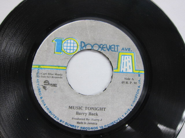 BARRY BACK / MUSIC TONIGHT / REVOLUTION/HERE I COME1986 RIDDIM / 10ROOSEVELT AVE
