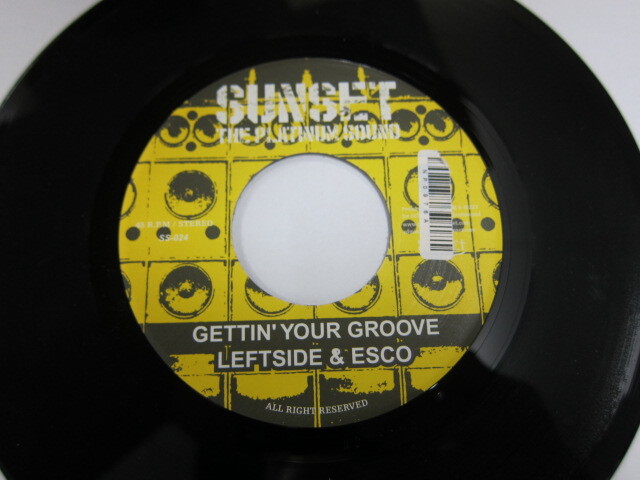 Aside LEFTSIDE & ESCO / GETTIN YOUR GROOVE/ Bside DANNY ENGLISH / WINE YAH GYAL / XTRAVAGANZA RIDDIM / SUNSET THE PLATINUM SOUND