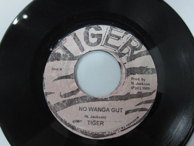 TIGER / NO WANGA GUT / TIGER