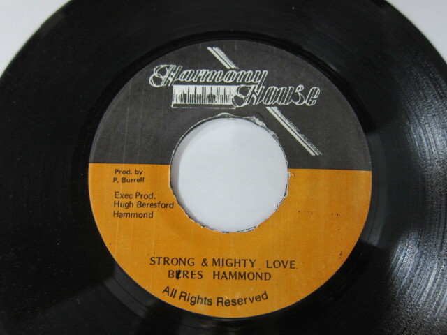 BERES HAMMOND / STRONG & MIGHTY LOVE / HARMONY HOUSE