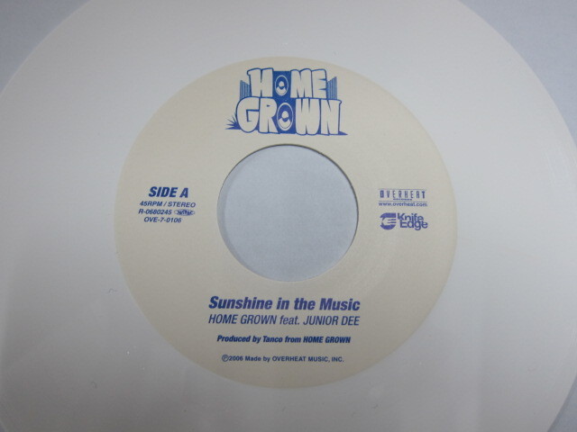 Aside HOME GROWN feat. JUNIOR DEE / SUNSHINE IN THE MUSIC / Bside HOME GROWN feat. MOOMIN / 君の所へ / OVERHEAT RECORDS