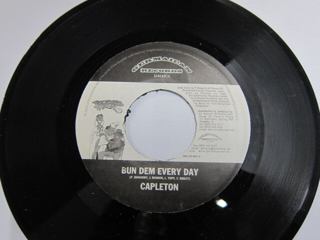 Aside CAPLETON / DUN DEM EVERYDAY / Bside SEED & ANTHONY B / WATER PUMPEE / DOCTORS DARLING RIDDIM / GERMAICAN RECORDS