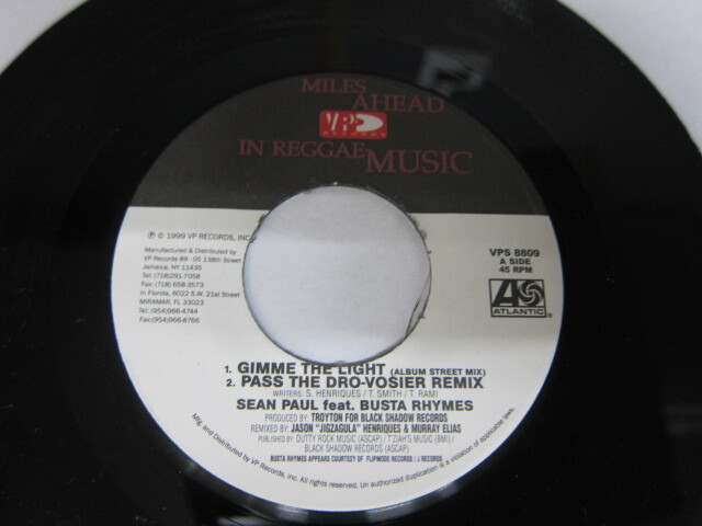 SEAN PAUL feat BUSTA RHYMES / GIMMI THE LIGHT PASS THE DROVOSIER REMIX / THE BUZZ RIDDIM / V.P. RECORDS