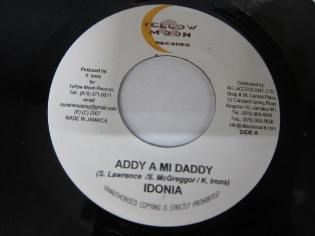 Aside IDONIA / ADDY A MI DADDY / ERUPT / GUN SOUND / AFTER DARK RIDDIM / YELLOW MOON