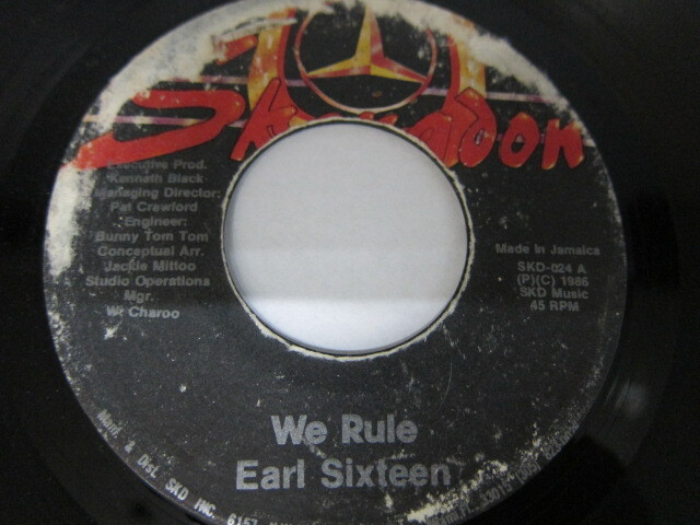 EARL SIXTEEN / WE RULE / SKENGDON
