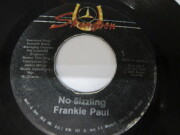 FRANKIE PAUL / NO SIZZLING / SKENGDON