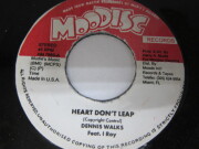 Aside DENNIS WALKS & I ROY / HEART DON'T LEAP / Bside GLADSTONE ANDERSON & MUDIES ALL STAR / MOODISC MADNESS / MOODISC