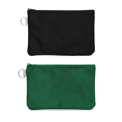 耐久性に優れた1695d ポリエステルを使用したソリッドポーチ。