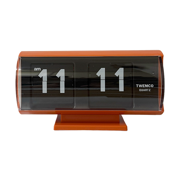 トゥエンコ社のフリップ時計。