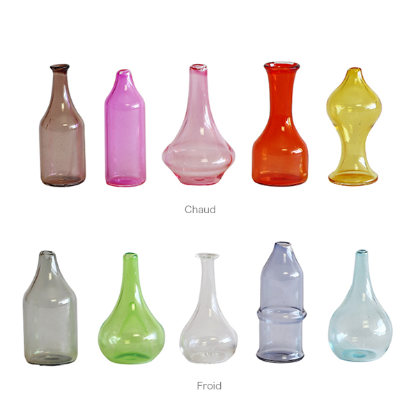 小さな、小さな5個セットのフラワーベース。