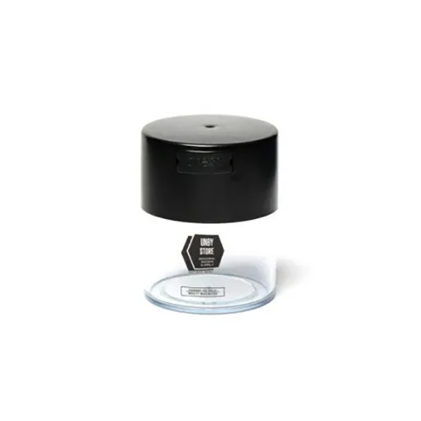 上部のPRESSボタンを押すだけで密閉状態になる、耐水性と防臭性が高いフードコンテナ。