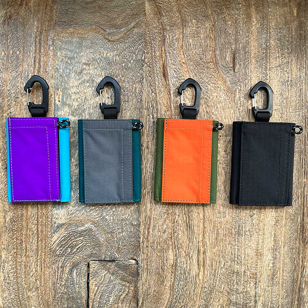 WEEKEND(ER) コルリ ミニ財布 ハングウォレット coruri HUNGWALLET “RIP” 78545