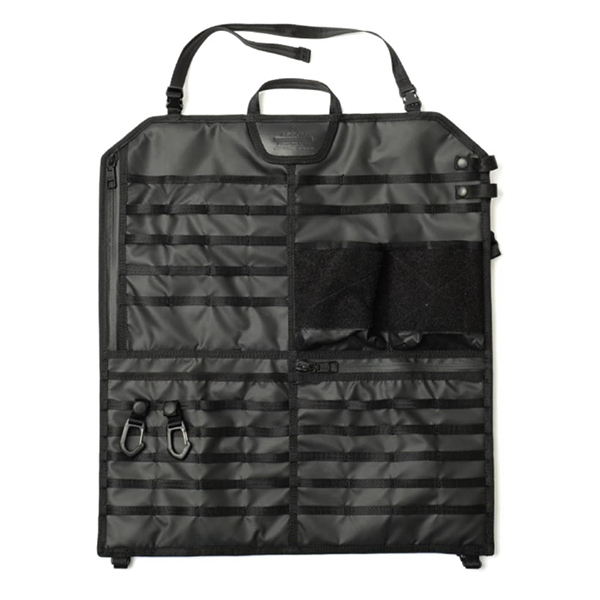 ポリカシリーズにAS2OVハイバックローバーチェアの背面にぴったりのサイズでウォールポケット