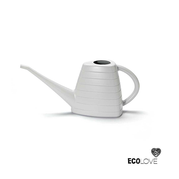 日常の植物管理で作業がしやすいハスクチ無しのジョーロ1850mlタイプ。