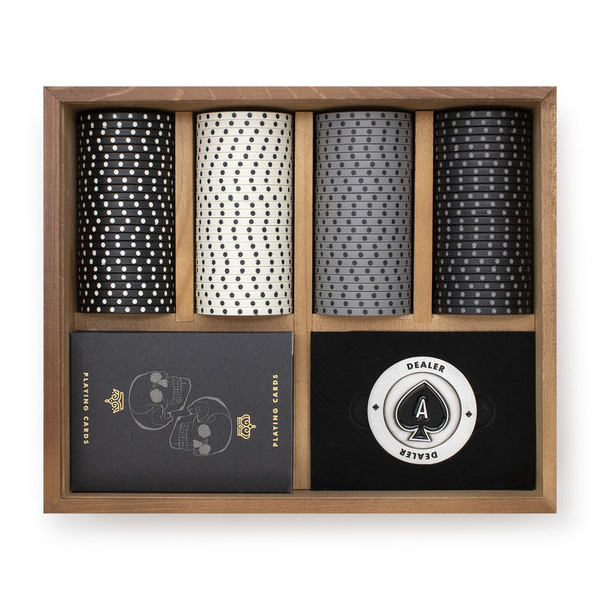 洗練されたカードプレイヤーのための豪華なポーカーセット