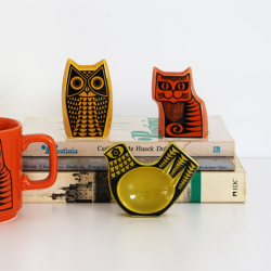 1960～70年代のレトロな図柄を採用したストーンウェアシリーズ。