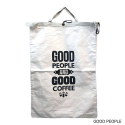 ランドリーバッグとして、ゴミ袋をセットしてアウトドアでのダストボックスとして。