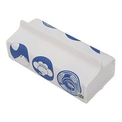 「富士、梅鶴、稲穂」の3つの小紋柄を並べてより縁起の良い紋様にしてみました。