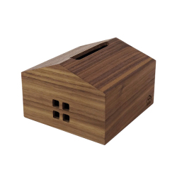 木のナチュラルな風合いをお楽しみいただけるティッシュカバー。