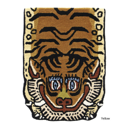 玄関マットやポイントラグとして使い勝手のよいハーフサイズのチベタンタイガーラグ。