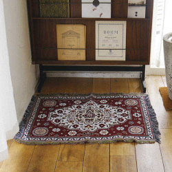 レトロな雰囲気のスローケット。