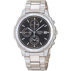 日本製ムーブメント搭載クロノグラフ。