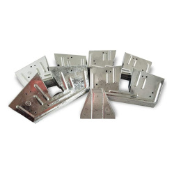 市販の2x4材を使用しDIYで物置小屋フレームを作成するためのキット。