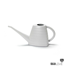 日常の植物管理で作業がしやすいハスクチ無しのジョーロ1850mlタイプ。