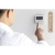 推奨温度が記載されたビーチウッド素材の省エネ温度計。