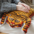 タフティング刺繍で丁寧に仕立てた、チベタン柄の湯たんぽカバー。