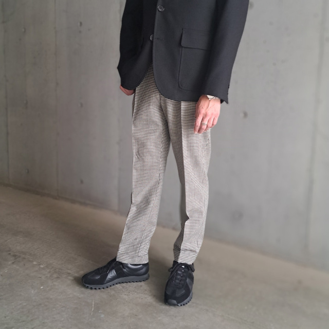 barnstoemer,バーンストーマー,barnstoemer 東京取扱店舗,barnstoemer 通販,1264P, SUPER100'S SAXONY WOOL MCQUEEN PANTS,限定販売