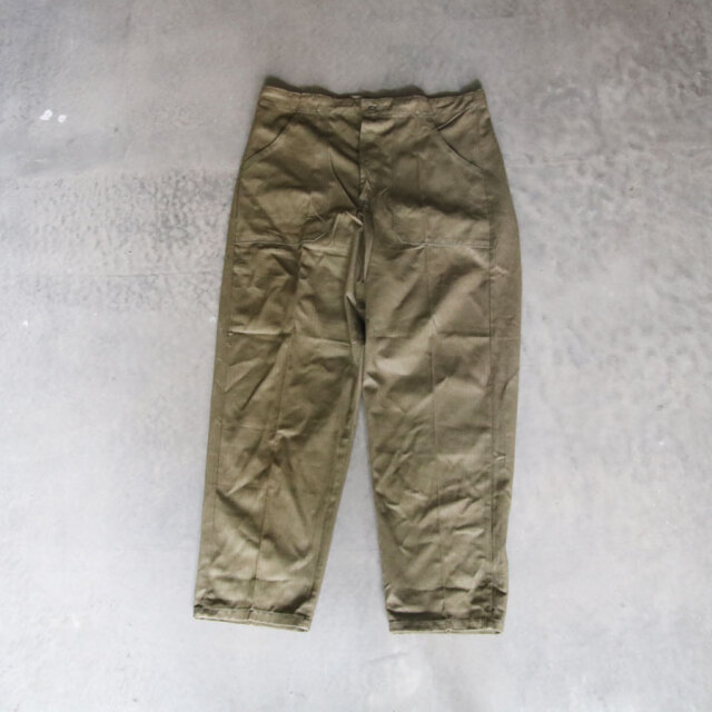 DEAD STOCK,MILITARY,チェコ軍,cook pants,ミリタリーウエア　コーディネート,40代ファッション,ユニセックス,ワークパンツ