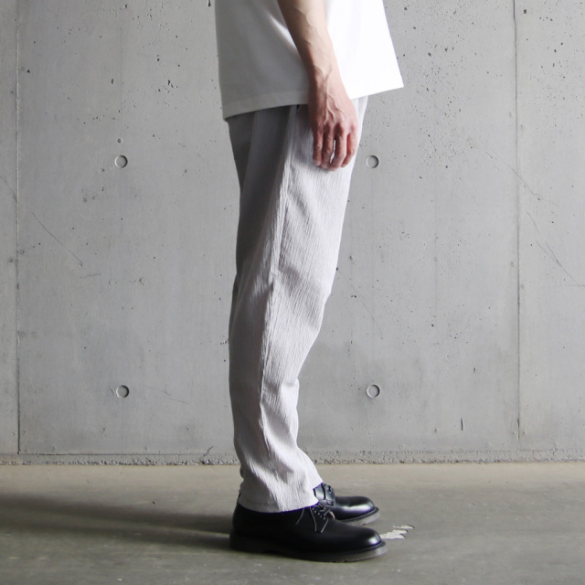 curly,カーリー,yoryu crepe tapered trousers,231-43032