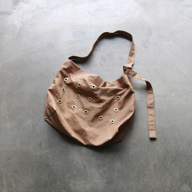 40's KLASICA BIVOUAC ショルダーバッグ　クラシカ　カーキ 40's KLASICA BIVOUAC ショルダーバッグ クラシカ カーキ - メルカリ