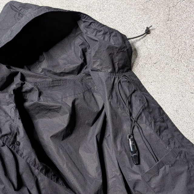 tuki,ツキ,tuki パンツ,TUKI 通販,TUKI 東京取り扱い店舗,0195,HOODED COAT,black