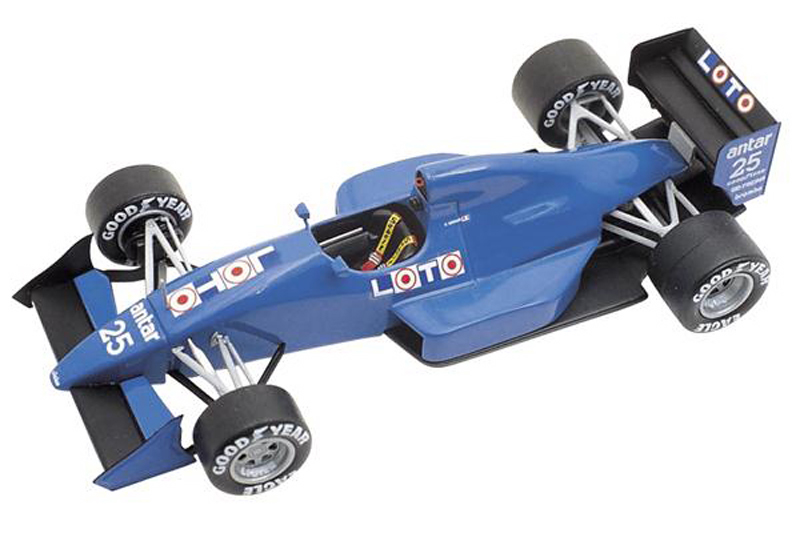 完成品メタルキット　1/43 タイレルP34 タメオキットディスプレイ台付き タメオ|1/43ミニカーメタルキット完成品|HARDOFFオフモール