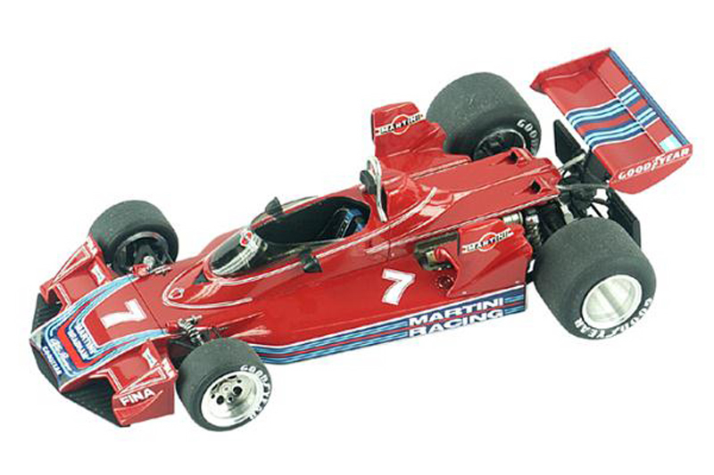 【絶版品】ブラーゴ　アルファロメオ　プラモデル　メタルボディ　キットコレクション 201310alfa10b.jpg
