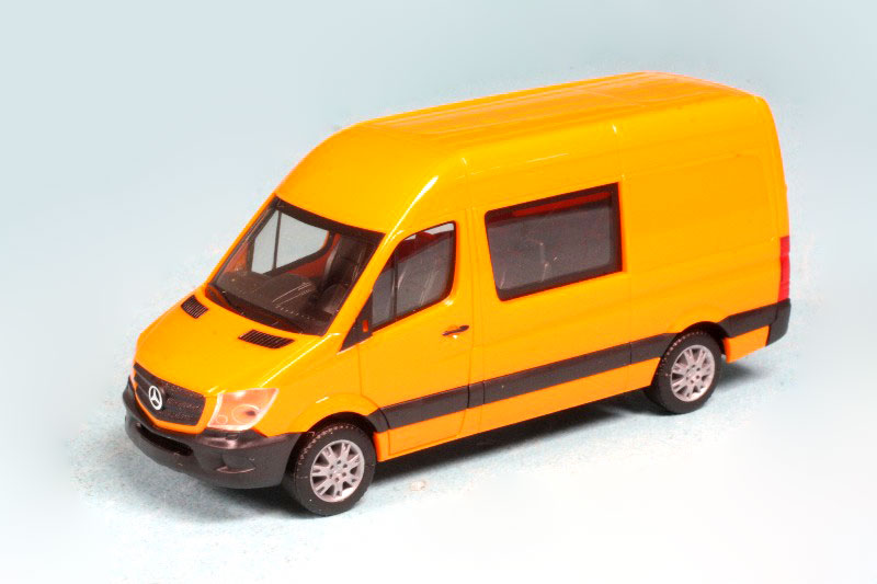 ヘルパ 1/87 メルセデス ベンツ Sprinter Halbbus オレンジ 91329