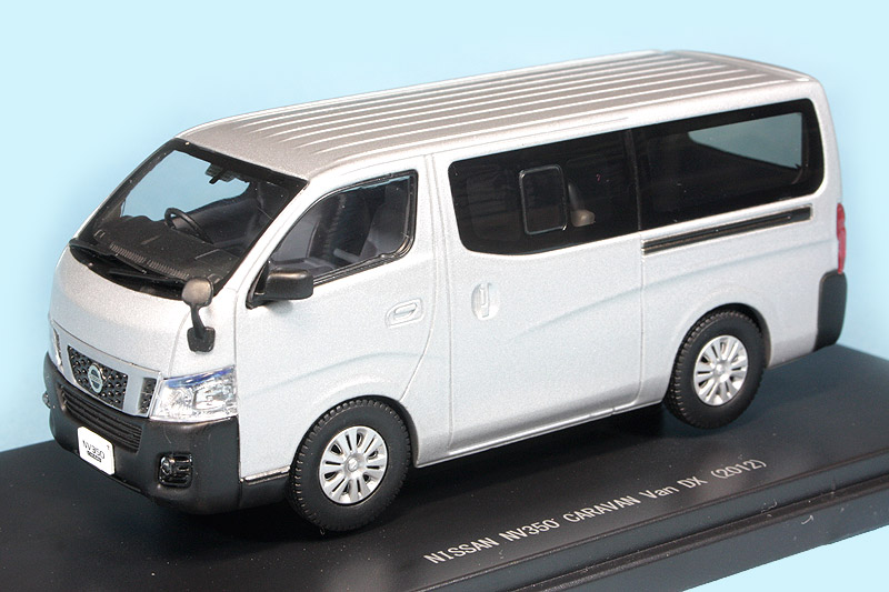 エブロ 1/43 ニッサン NV350 キャラバン DX 2012 シルバー 45595