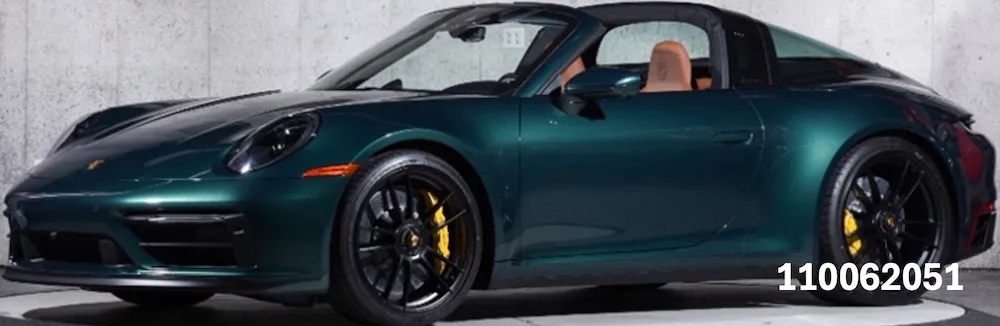 [予約] ミニチャンプス 1/18 ポルシェ 911 (992.2) タルガ 4 GTS 2025 グリーンメタリック （開閉機構付き）　110062051